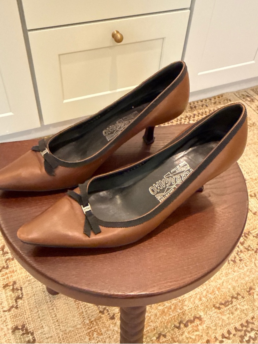 Salvatore Ferragamo Tan Leather Pointed Toe Mid Kitten Heels with Bow